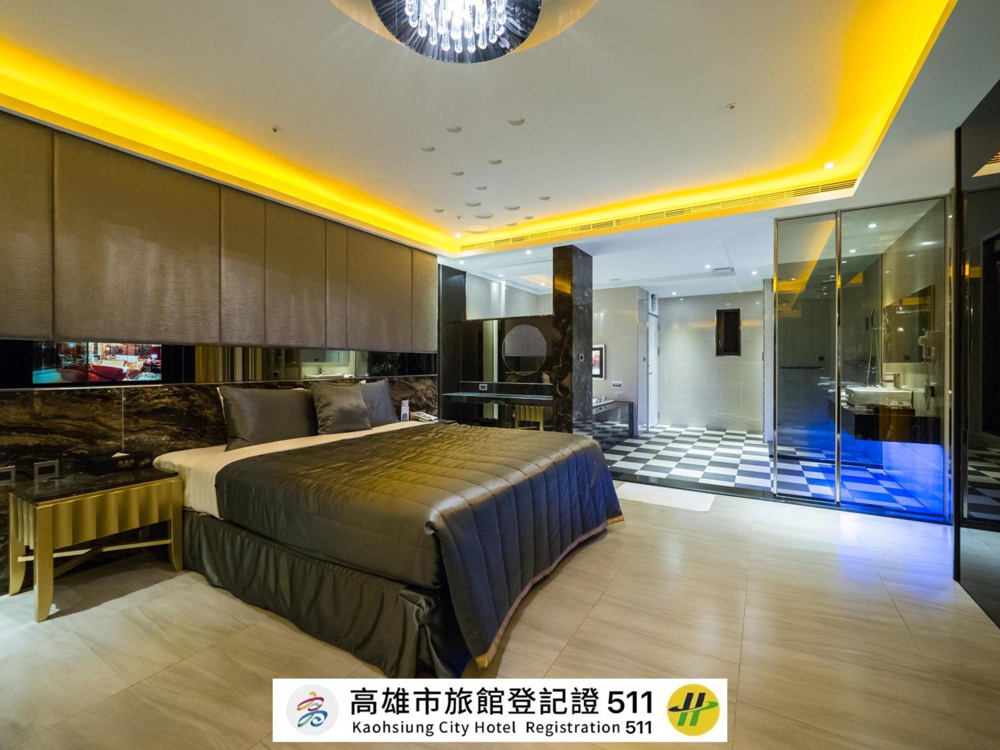 薇風情汽車旅館 - 鳳山館 Kaohsiung Zewnętrze zdjęcie